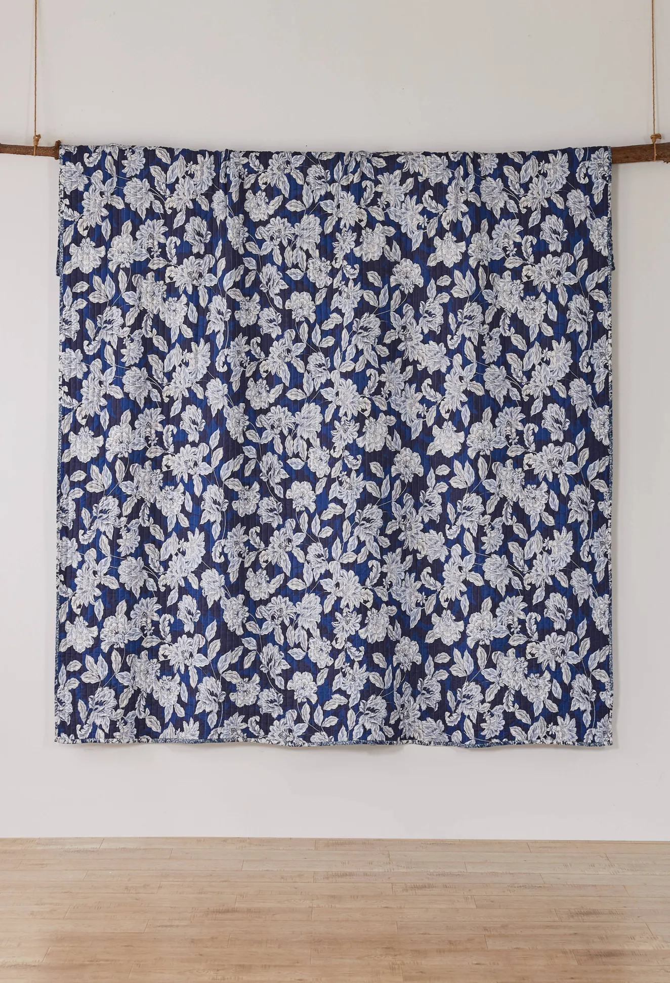 Women Johnny Was Reversible Quilt Queen